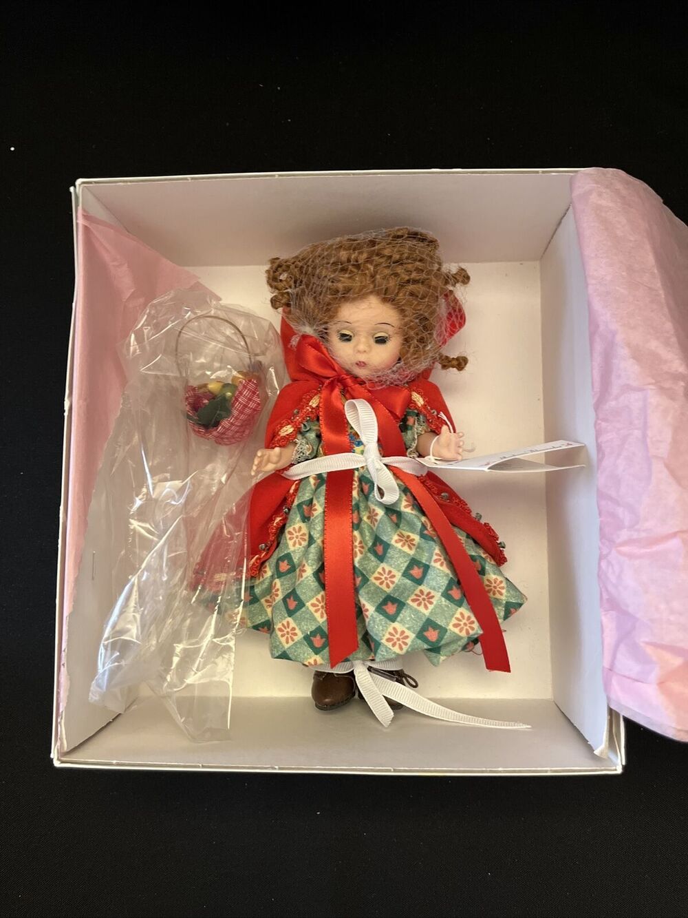 NEW Madame Alexander “Little Red Riding Hood” 7.5” Green Doll Updated #25970